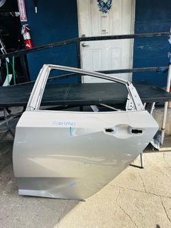 Honda civic hatchback 2016-2021 left driver side rear door Oem