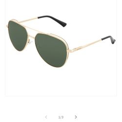 Breed Lyra Sunglasses ( Black/ Gold) 