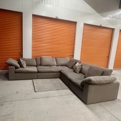Nice modular Nixon cloud sectional