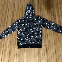 BAPE City Camo Shark WGM Full-Zip Hoodie Black Size Large
