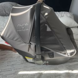 Nuna Car seat  