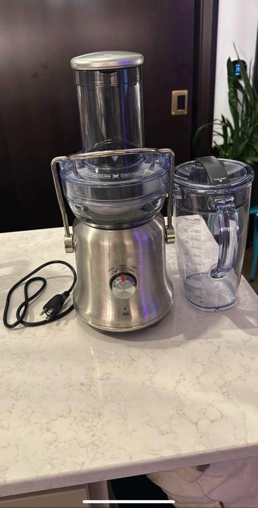 Breville Juicer