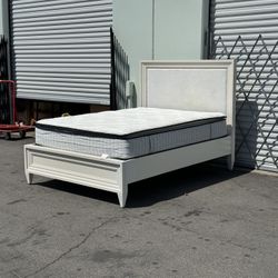QUEEN BED $280