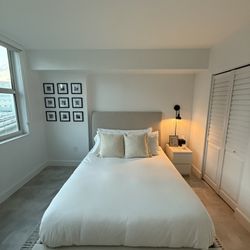 Queen Bed and Bed Frame - Ashley Furniture
