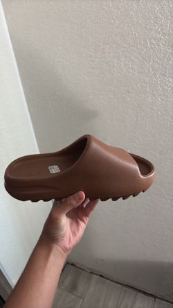 Yeezy Slides 