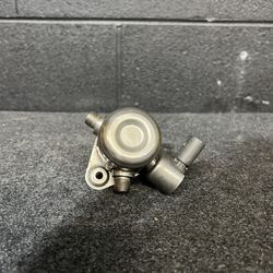 HIGH PRESSURE FUEL PUMP FOR BMW 550I 650I 750I 750LI X5 X6 ALPINA B7 (contact info removed)