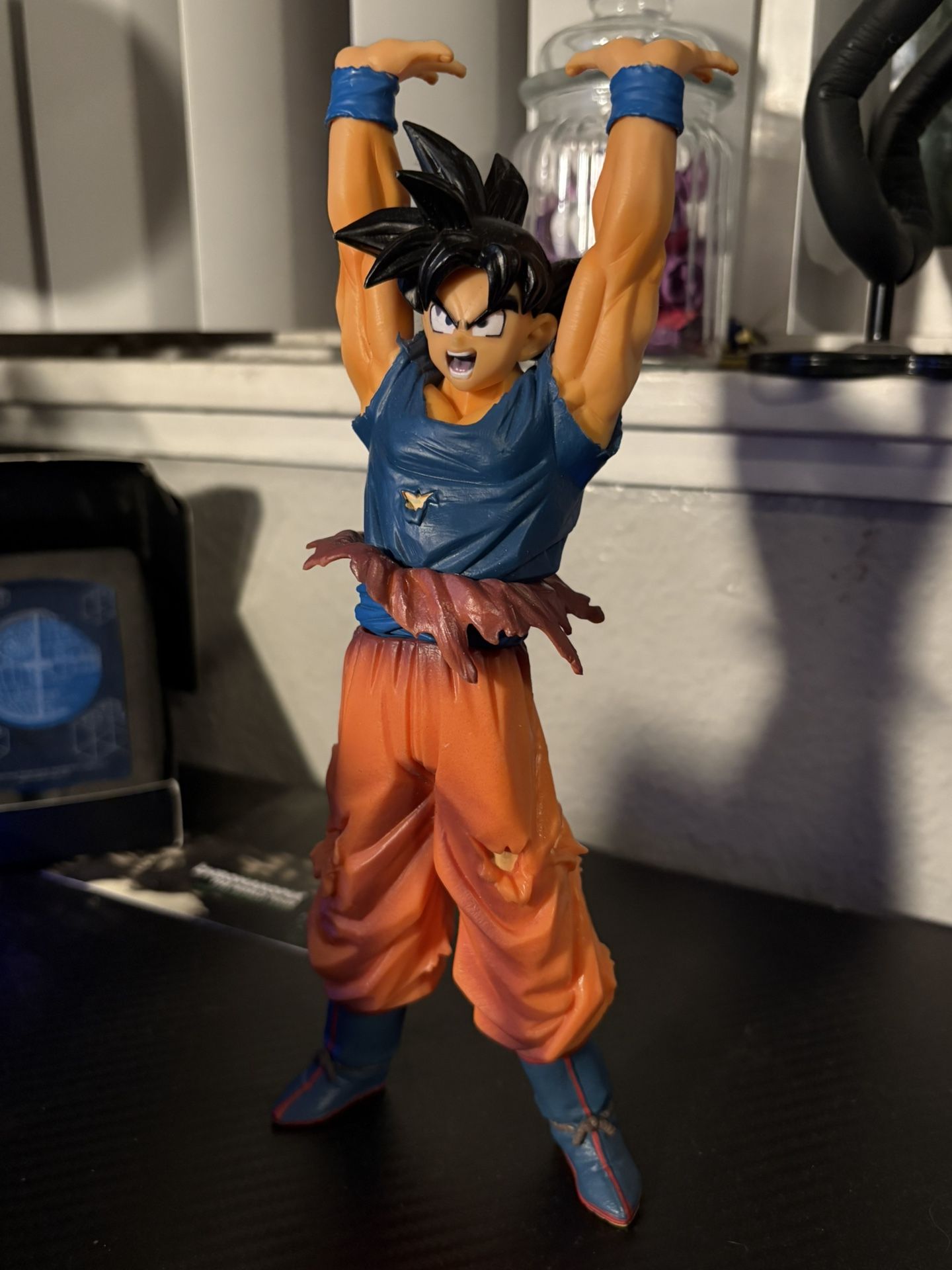 Goku Statue/headphone Holder