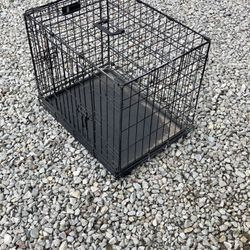 Small Dog cage 24”(L) X 17”(W) X 19”(H)
