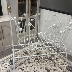 REAL IRON BABY CRADEL BED 