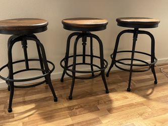 Pottery Barn Leary Reclaimed Wood Swivel Set of 3 – $300