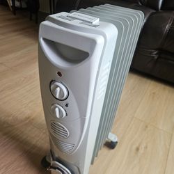 Portable Oil-Filled Radiator Heater