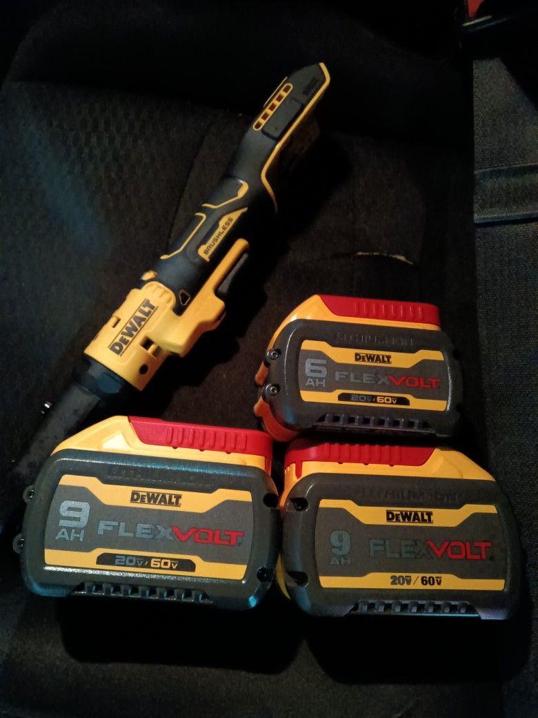 DeWalt Flexvolt Batts And Ratchet