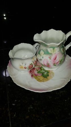 Leuchtenburg Germany Porcelain creamers and Saucer
