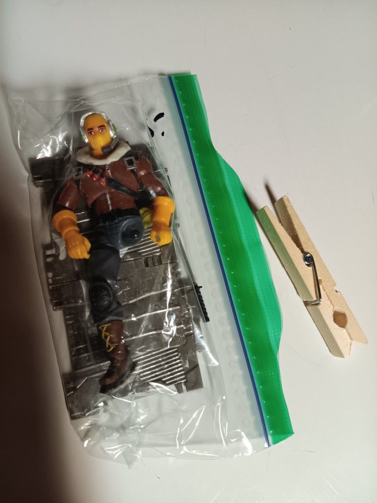 Fortnight Toy Missing Leg