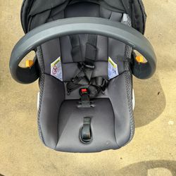 FREE: Graco Baby Car Seat With Adaptor 