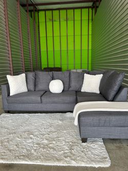 Grey sectional sofa couch (DELIVERY AVAILABLE)