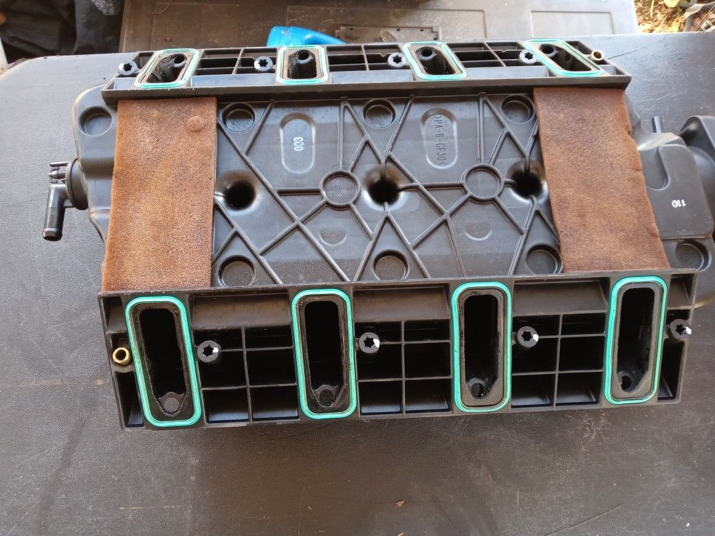 lS2 intake Manifold Corvette,GT0 ,CTSv OEM for Sale in Miami Gardens