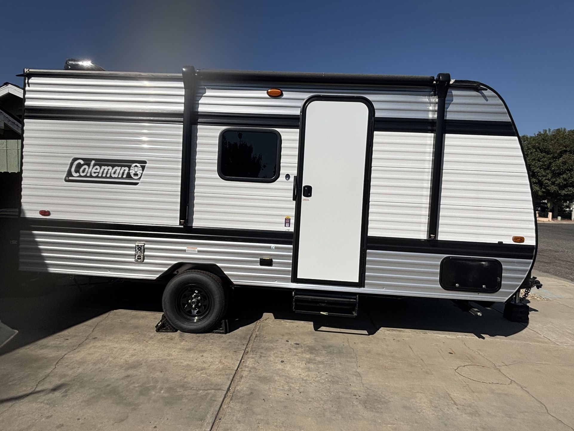 2025 Coleman 17b