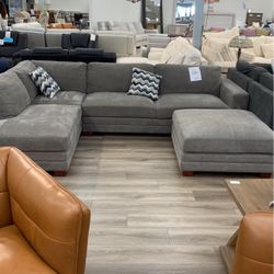 Penelope Fabric Sectional With Ottoman 