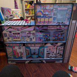 L.O.L dolls/Doll House 