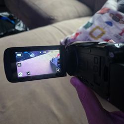 Canon Vixia HF R700 Camcorder And Accessories 