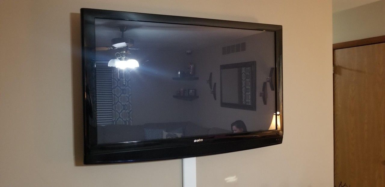 50" Sanyo plasma tv