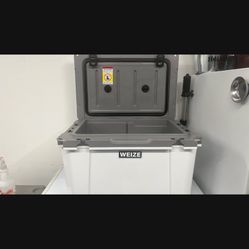 Yeti Style  Ice Chest/-Cooler 55 Quart 