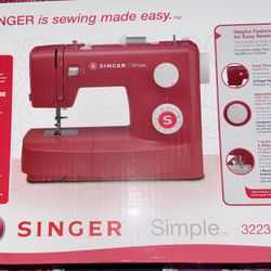 Singer Sewing Machine 