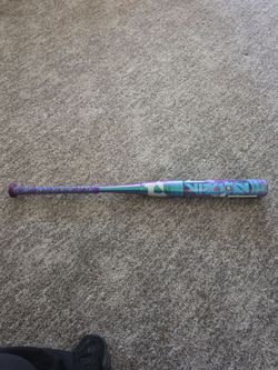 Demarini bat
