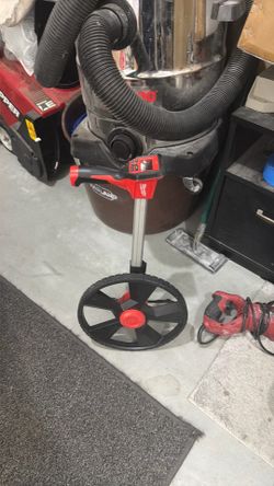 Milwaukee 12 inch digital measuring wheel