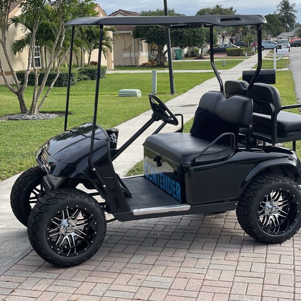Golf Cart Garage kept excellent condition for Sale in Fort Lauderdale