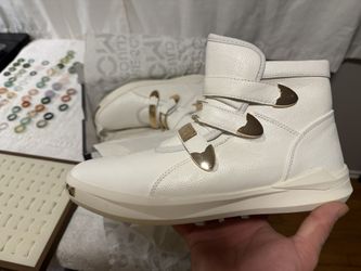 Men’s Shoe Size 9 1/2