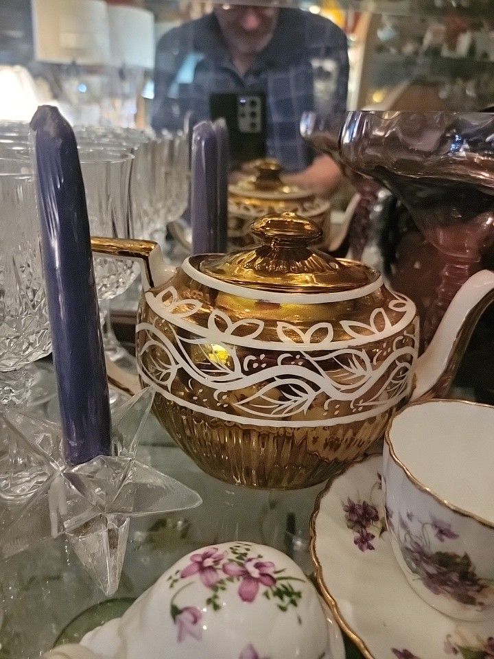 Porcelain Gold Plated Teapot; Queen Ann Collection Arthur wood was $25now $10