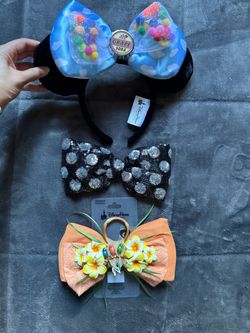 Disney Parks Interchangeable Minnie Mouse Ears Headband + 4 Bows