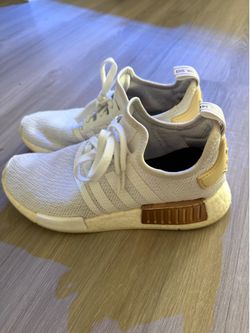 Adidas shoes white size 7.5 Women