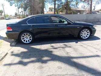 2004 BMW 745i