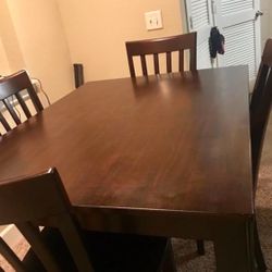 Solid Dining table With 4 Chairs 