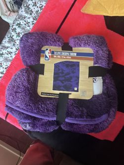 Lakers Tie Dye Sherpa Throw