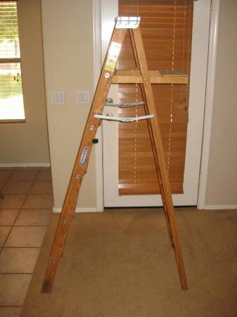 Werner W336 6 ft Wood Step Ladder 200lbs Type 3 - $40