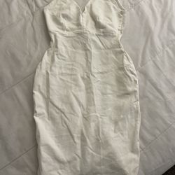 Beautiful White Body Shaped Dress