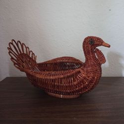 Vintage Wicker Turkey Basket Thanksgiving Decor