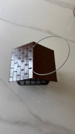 New bird Feeder with two compartments for blocks of seeds Su