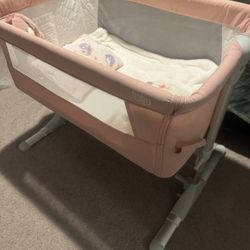 BabyJoy Bassinet 