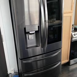 For Sale: LG 28 cu. ft. Smart Refrigerator with InstaView™
