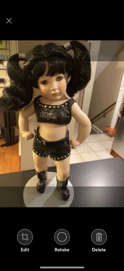 DANBURY MINT WWE CHYNA STATUE