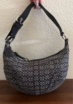 Vintage Coach Soho Signature C hobo bag 🦖
