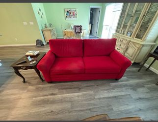 Red Sofa Bed - Excellent Condition !