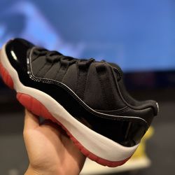 Jordan 11 Low 