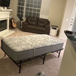 Twin Size mattress - Sealy