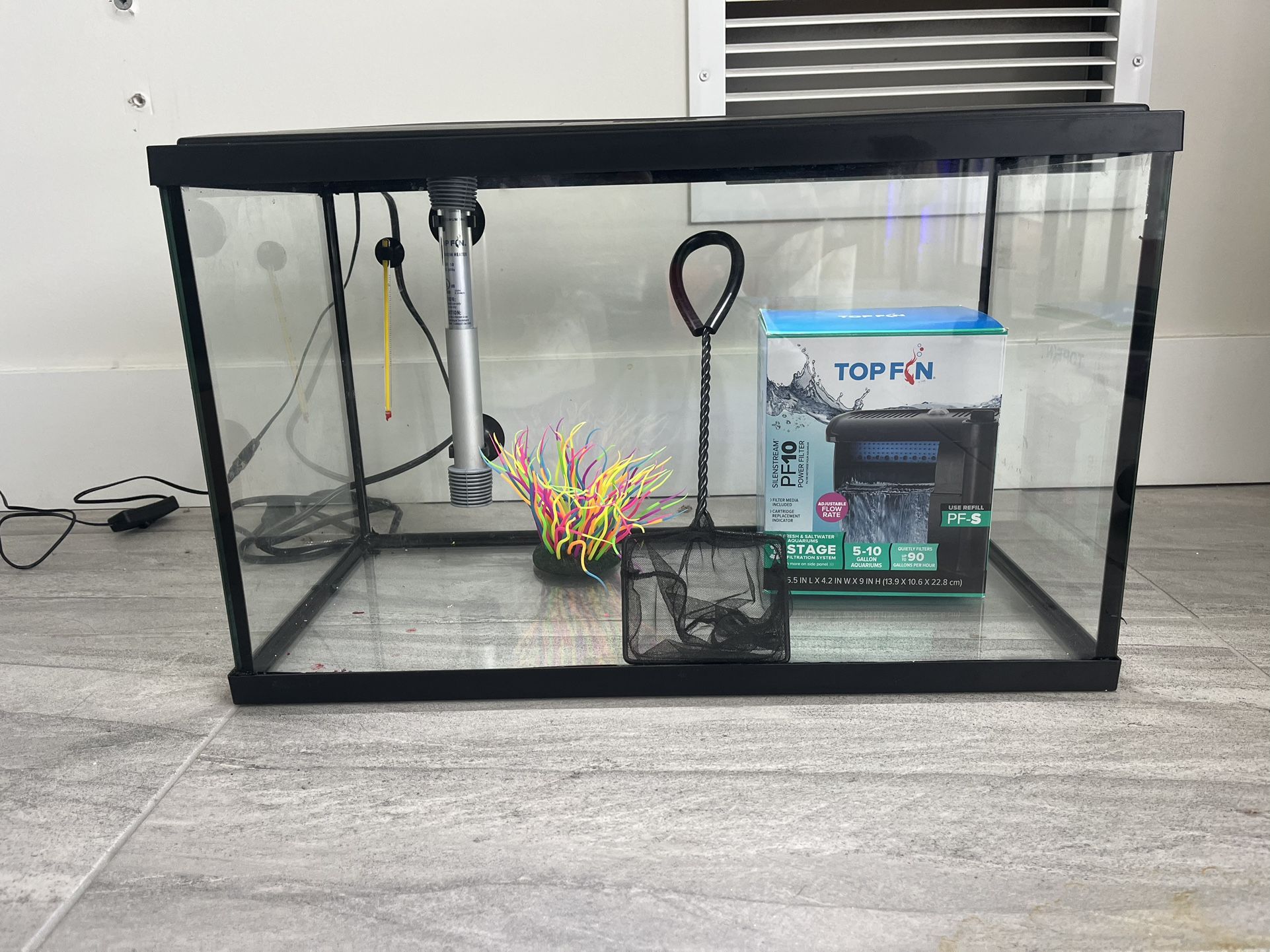 Fishbowl 20’’x10’’